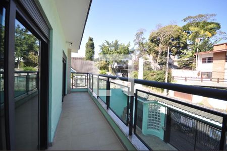 Casa para alugar com 600m², 4 quartos e 4 vagasSacada da Suíte 3