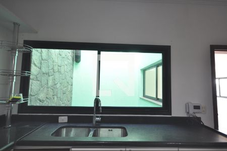 Casa para alugar com 600m², 4 quartos e 4 vagasCozinha