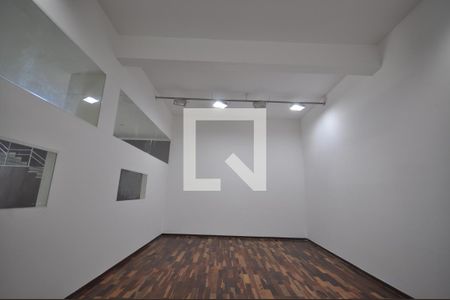 Casa para alugar com 600m², 4 quartos e 4 vagasQuadra de Squash