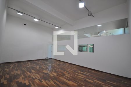 Casa para alugar com 600m², 4 quartos e 4 vagasQuadra de Squash