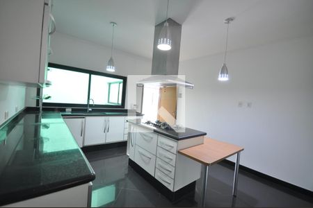 Casa para alugar com 600m², 4 quartos e 4 vagasCozinha