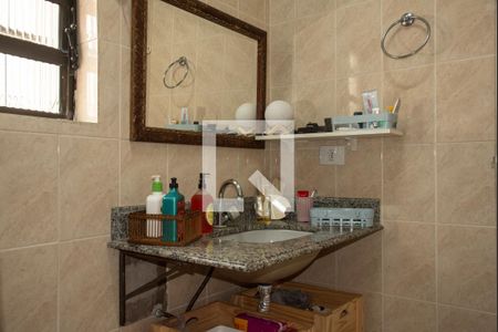 Casa à venda com 99m², 2 quartos e 1 vaga Casa à venda com 99m², 2 quartos e 1 vagaBanheiro