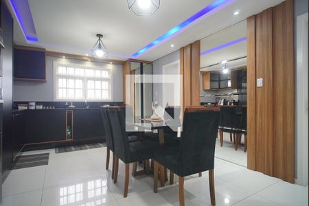 Casa à venda com 220m², 2 quartos e 4 vagasCozinha