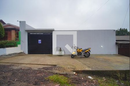 Casa à venda com 220m², 2 quartos e 4 vagasFachada