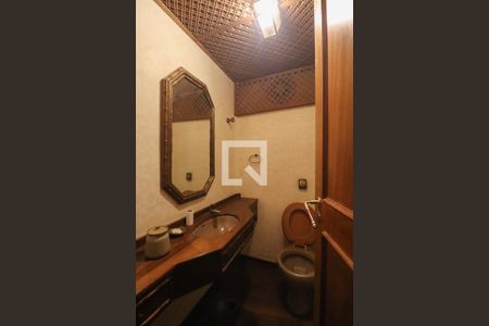 Lavabo de casa para alugar com 6 quartos, 355m² em Pinheiros, São Paulo