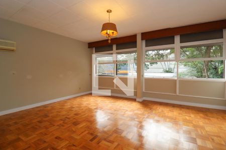 Casa para alugar com 355m², 6 quartos e 4 vagas Casa para alugar com 355m², 6 quartos e 4 vagasSuíte 1