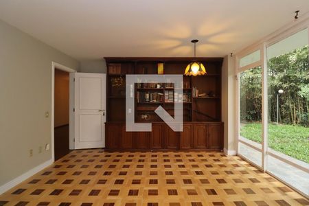 Sala de TV de casa para alugar com 6 quartos, 355m² em Pinheiros, São Paulo