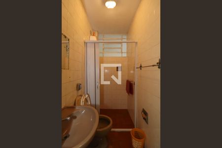 Casa para alugar com 355m², 6 quartos e 4 vagas Casa para alugar com 355m², 6 quartos e 4 vagasBanheiro de serviço