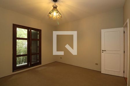Casa para alugar com 355m², 6 quartos e 4 vagas Casa para alugar com 355m², 6 quartos e 4 vagasQuarto 1
