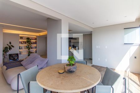 Apartamento para alugar com 92m², 2 quartos e 2 vagasVaranda Sala