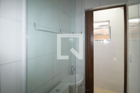 Banheiro de casa de condomínio para alugar com 1 quarto, 35m² em Vila Maria Alta, São Paulo