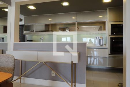 Apartamento à venda com 147m², 3 quartos e 2 vagasCozinha - Armários