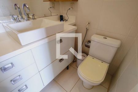 Apartamento à venda com 147m², 3 quartos e 2 vagasBanheiro da Suíte 2