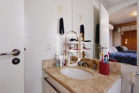 Apartamento à venda com 147m², 3 quartos e 2 vagasBanheiro da Suíte 1