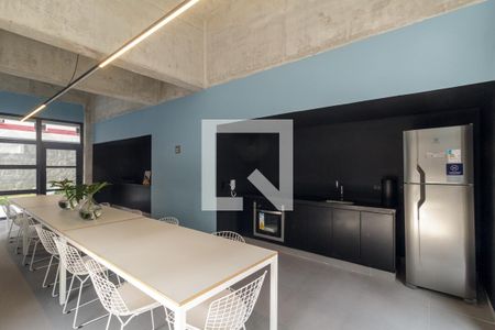 Apartamento à venda com 27m², 1 quarto e sem vagaÁrea comum - Salão de festas