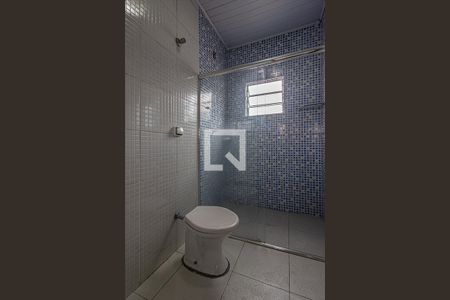 Banheiro Social de casa para alugar com 2 quartos, 70m² em Vila Moraes, São Paulo