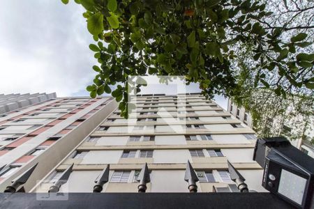 Apartamento à venda com 67m², 2 quartos e 1 vaga Apartamento à venda com 67m², 2 quartos e 1 vagaFachada