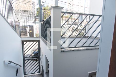 Casa para alugar com 144m², 2 quartos e 1 vaga Casa para alugar com 144m², 2 quartos e 1 vagaVaranda