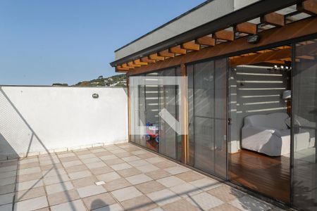 Apartamento à venda com 220m², 3 quartos e 3 vagasVaranda