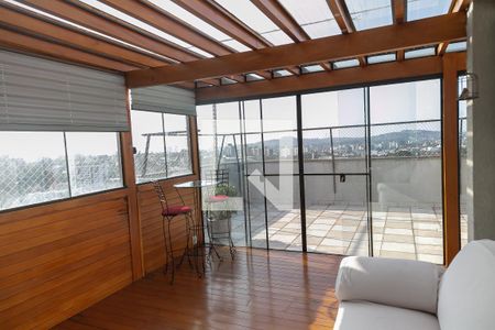 Apartamento à venda com 220m², 3 quartos e 3 vagasVaranda