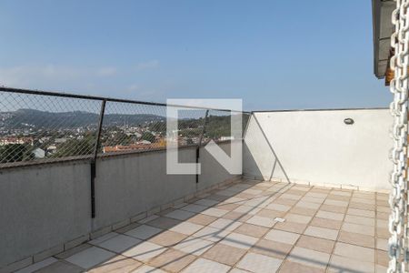 Apartamento à venda com 220m², 3 quartos e 3 vagasVaranda