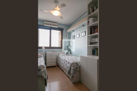 Apartamento à venda com 220m², 3 quartos e 3 vagasQuarto 2