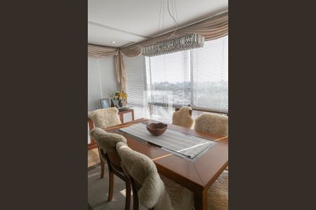 Sala de apartamento à venda com 3 quartos, 220m² em Tristeza, Porto Alegre