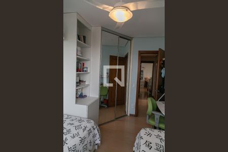 Apartamento à venda com 220m², 3 quartos e 3 vagasQuarto 2