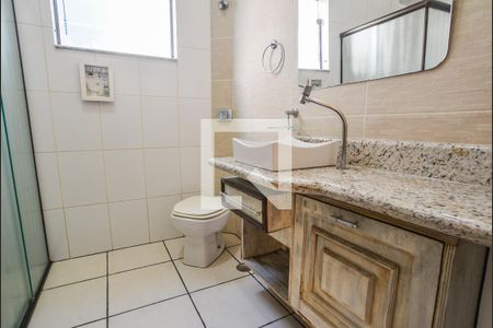 Casa à venda com 220m², 3 quartos e 4 vagasBanheiro Social