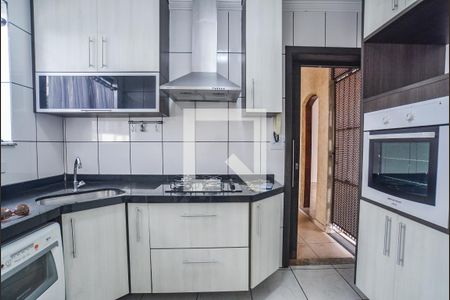 Casa à venda com 220m², 3 quartos e 4 vagasCozinha