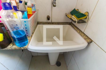 Apartamento à venda com 60m², 2 quartos e 1 vagaÁrea de Serviço