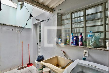 Casa à venda com 120m², 3 quartos e 1 vagaLavanderia
