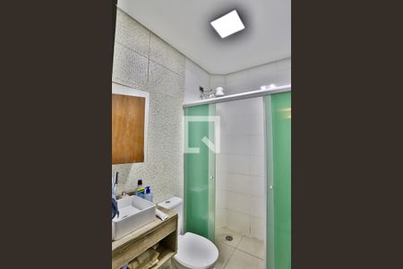 Casa à venda com 120m², 3 quartos e 1 vagaBanheiro