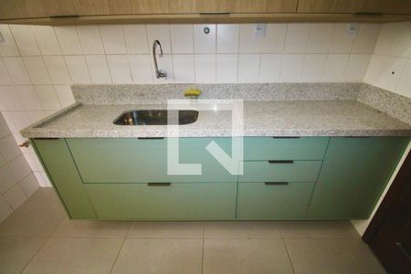 Apartamento para alugar com 100m², 3 quartos e 2 vagas Apartamento para alugar com 100m², 3 quartos e 2 vagasCozinha e Área de Serviço