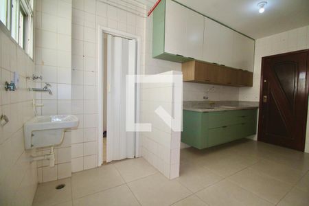 Apartamento para alugar com 100m², 3 quartos e 2 vagas Apartamento para alugar com 100m², 3 quartos e 2 vagasCozinha e Área de Serviço