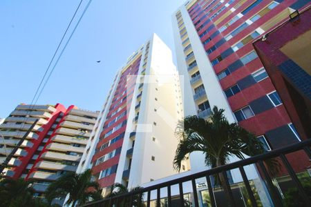 Apartamento para alugar com 100m², 3 quartos e 2 vagas Apartamento para alugar com 100m², 3 quartos e 2 vagasFachada