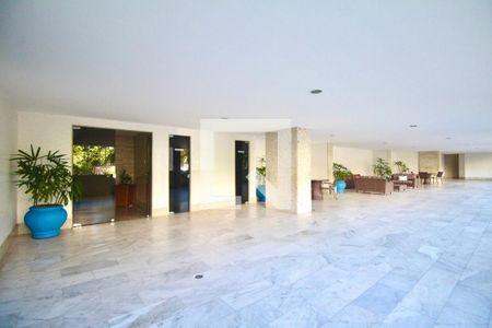 Apartamento para alugar com 100m², 3 quartos e 2 vagas Apartamento para alugar com 100m², 3 quartos e 2 vagasÁrea comum