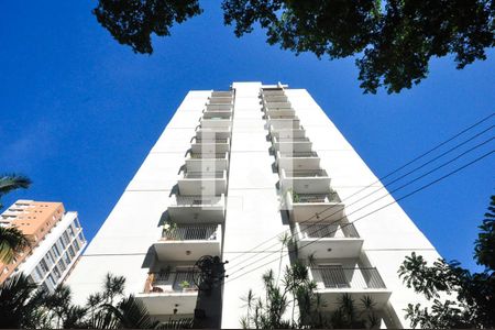 Apartamento à venda com 67m², 2 quartos e 1 vagaFachada
