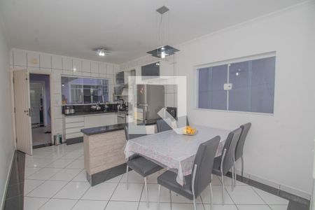 Casa à venda com 150m², 3 quartos e 2 vagasCozinha