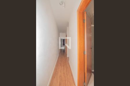 Casa à venda com 150m², 3 quartos e 2 vagasCorredor