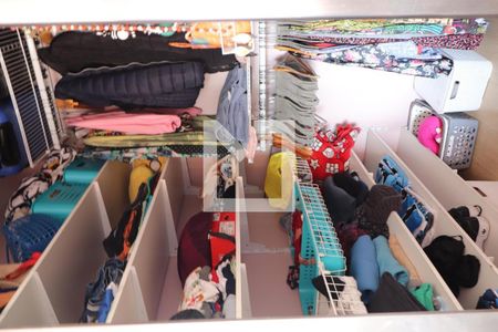 Apartamento à venda com 67m², 2 quartos e 1 vagaCloset