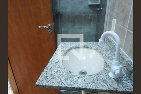 Casa de condomínio para alugar com 140m², 4 quartos e 1 vaga Casa de condomínio para alugar com 140m², 4 quartos e 1 vagaBanheiro Social
