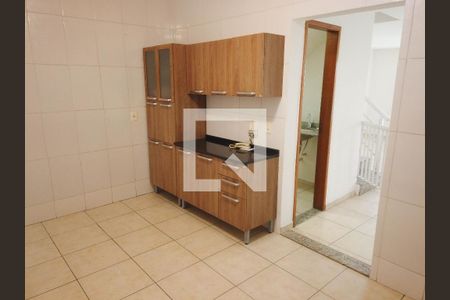 Casa de condomínio para alugar com 140m², 4 quartos e 1 vaga Casa de condomínio para alugar com 140m², 4 quartos e 1 vagaCozinha