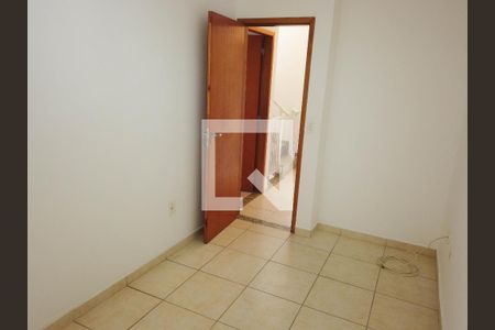 Casa de condomínio para alugar com 140m², 4 quartos e 1 vaga Casa de condomínio para alugar com 140m², 4 quartos e 1 vagaQuarto 2