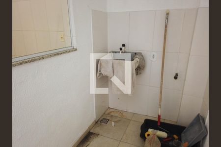 Casa de condomínio para alugar com 140m², 4 quartos e 1 vaga Casa de condomínio para alugar com 140m², 4 quartos e 1 vagaÁrea de Serviço