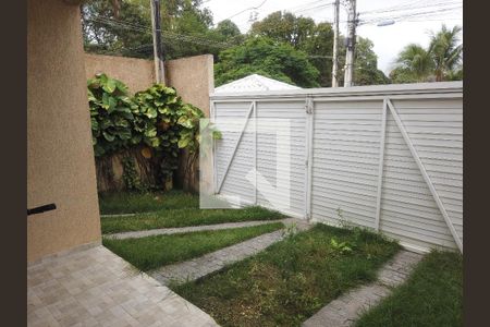 Casa de condomínio para alugar com 140m², 4 quartos e 1 vaga Casa de condomínio para alugar com 140m², 4 quartos e 1 vagaGaragem
