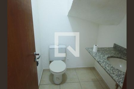 Lavabo de casa de condomínio para alugar com 4 quartos, 140m² em Jacarepaguá, Rio de Janeiro