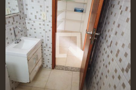 Casa de condomínio para alugar com 140m², 4 quartos e 1 vaga Casa de condomínio para alugar com 140m², 4 quartos e 1 vagaBanheiro da Suíte 1