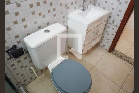 Casa de condomínio para alugar com 140m², 4 quartos e 1 vaga Casa de condomínio para alugar com 140m², 4 quartos e 1 vagaBanheiro da Suíte 1