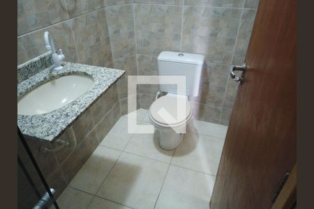 Casa de condomínio para alugar com 140m², 4 quartos e 1 vaga Casa de condomínio para alugar com 140m², 4 quartos e 1 vagaBanheiro Social